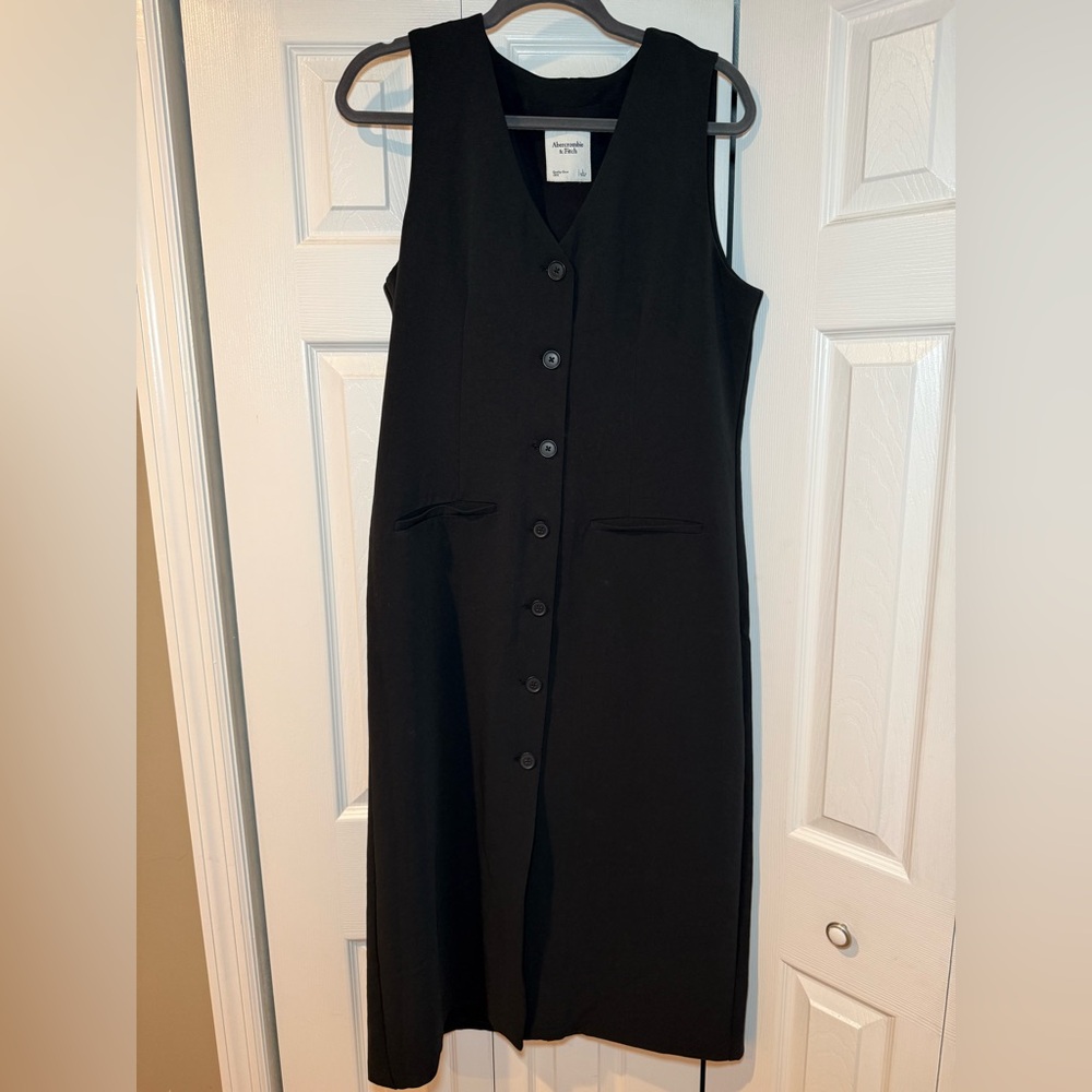 Abercrombie & Fitch Black Button-Down Midi Dress